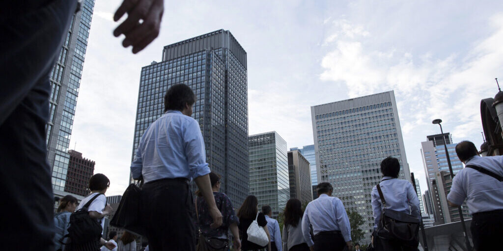 Jepang akan kekurangan pekerja asing tahun 2040