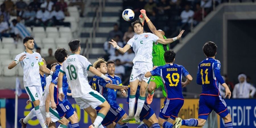 Jepang mengalahkan Irak 2-0