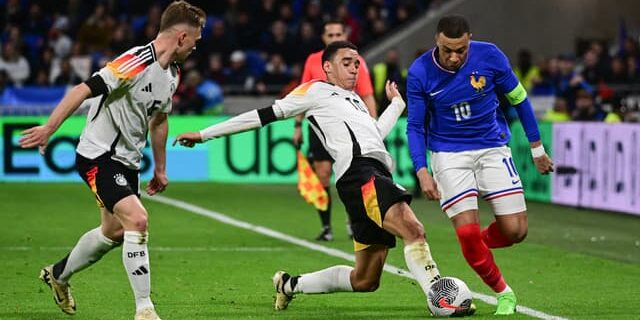 Jerman mengalahkan Prancis 2-0