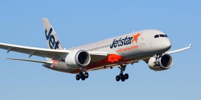 Jetstar Asia menghentikan operasi pada 31 Juli