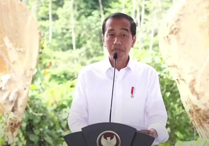 Presiden Jokowi menyampaikan sambutan pada acara groundbreaking proyek PT Bank Tabungan Negara (Persero) Tbk. di Ibu Kota Nusantara (IKN), Rabu (5/6/2024)

