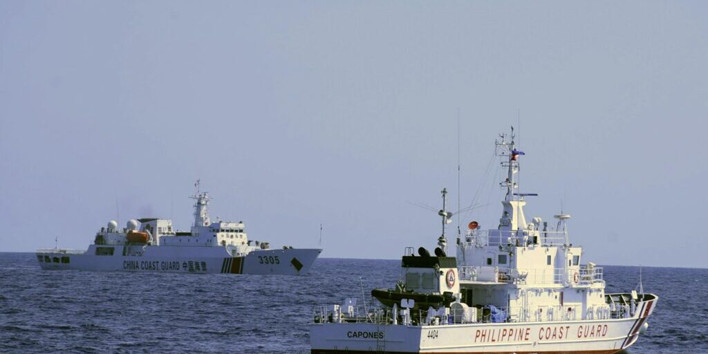 Kapal patroli Penjaga Pantai Filipina