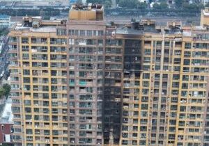 Kebakaran di gedung perumahan Nanjing