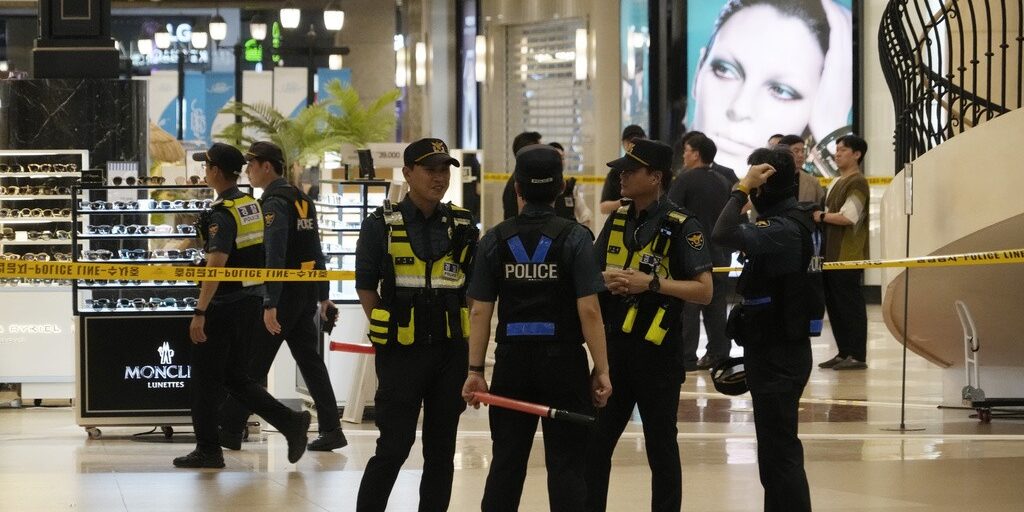 Kejadian Penikaman di dekat Seoul dijaga polisi