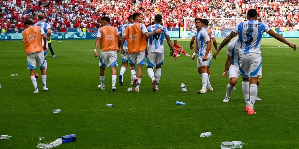 Kekacauan dalam laga Argentina vs Maroko