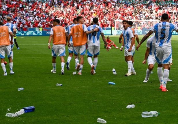 Kekacauan dalam laga Argentina vs Maroko