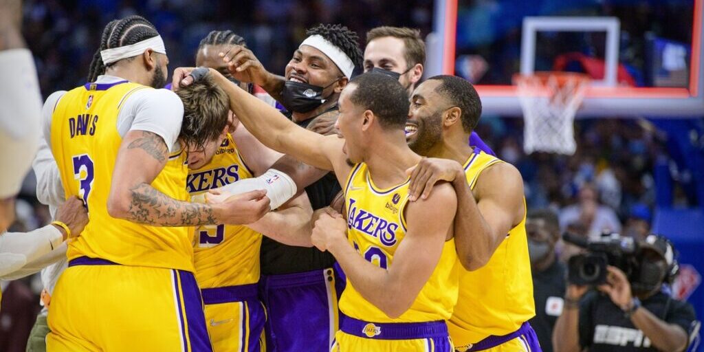 Keluarga Buss bersiap jual LA Lakers
