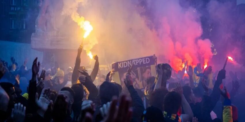 Kerusuhan antara fansdi Amsterdam