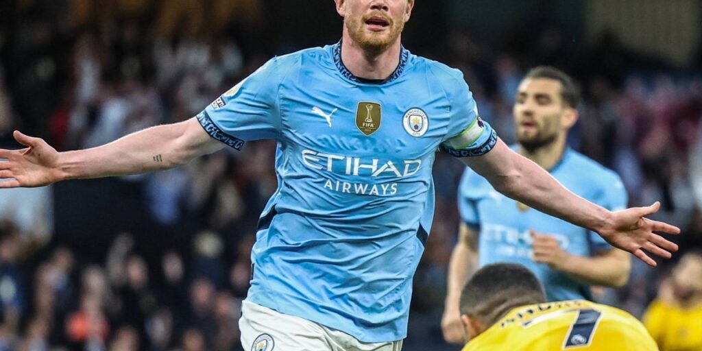 Kevin de Bruyne cetak gol kemenangan untuk Manchester City