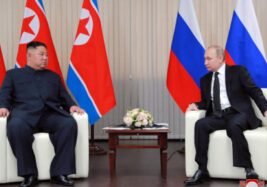 Kim Jong Un dengan VladimirPutin