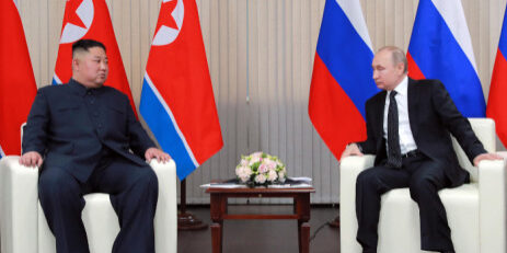 Kim Jong Un dengan VladimirPutin