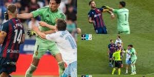 Kiper Real Zaragoza, Esteban Andrada memukul Jorge Pulido