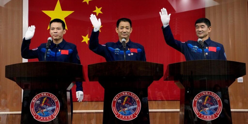 Kru Baru China Ke Stasiun Luar Angkasa Tiangong