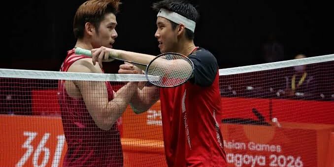 Kunlavut Vitidsarn kalahkan Loh Kean Yew di final