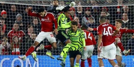 Laga Arsenal dengan Nottingham Forrest