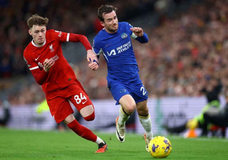 Laga Liverpool dengan Chelsea di Anfield.