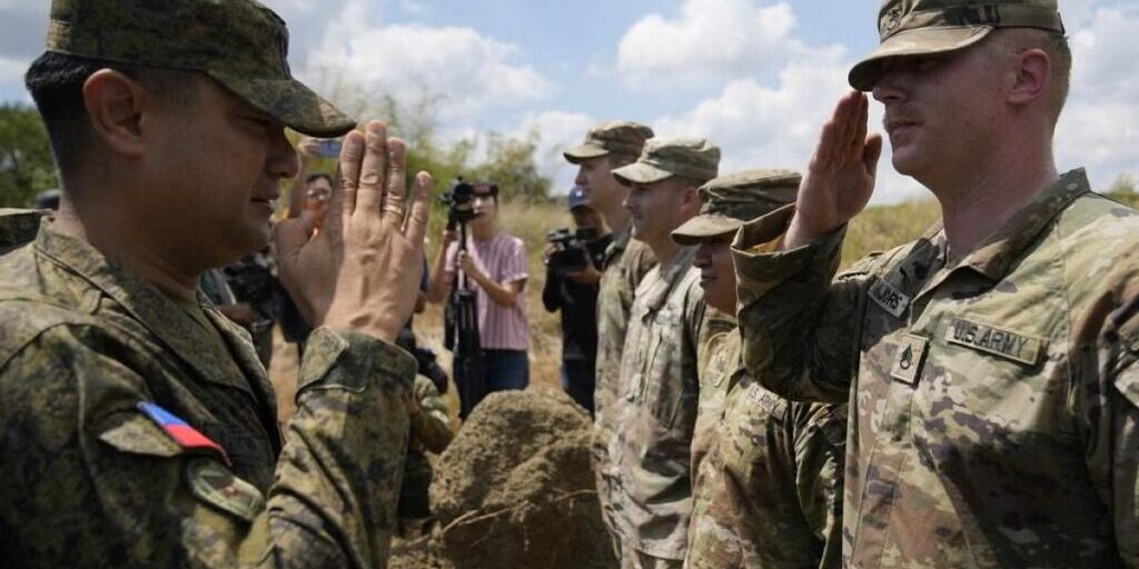 Latihan Militer Gabungan Filipina - AS