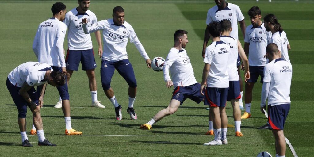 Latihan PSG jelang laga lawan AC Milan