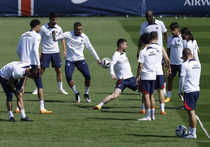 Latihan PSG jelang laga lawan AC Milan