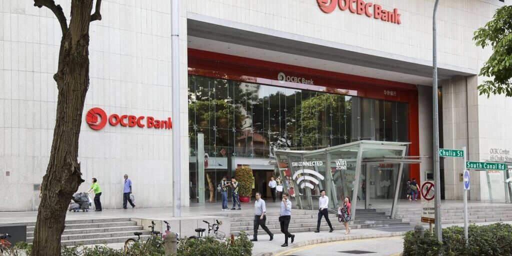 Layanan perbankan digital OCBC dilanjutkan