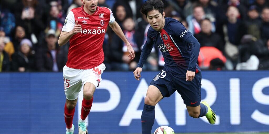 Lee Kang-in bermain di PSG