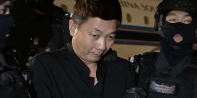 Liu Ren, tersangka bos scam Kamboja yang diekstradisi ke China