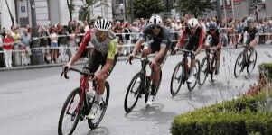 Mads Pedersen menang di etape ke-15 Vuelta a Espana