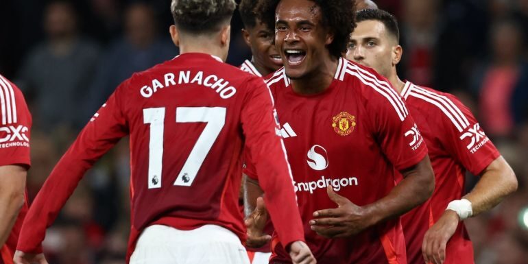 Manchester United Naik Ke Empat Besar