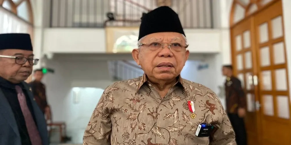 Wakil Presiden (Wapres) Ma’ruf Amin melakukan kunjungan ke Kantor Perwakilan Lembaga Pangan, Obat-obatan, dan Kosmetika Majelis Ulama Indonesia (LPPOM MUI) di Shanghai, China, Senin (17/9/2023).

