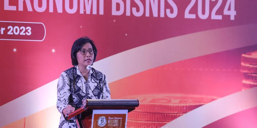 Menteri Keuangan Sri Mulyani Indrawati menyampaikan kata sambutan saat Bisnis Indonesia Business Challenges 2024 di Jakarta, Kamis (23/11/2023). Untuk pertama kalinya sepanjang tahun ini, APBN mulai mencatatak defisit pada Oktober 2023 senilai Rp700 miliar

