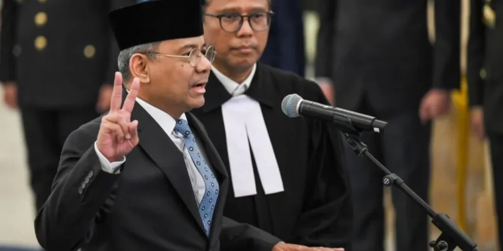 Suahasil Nazara mengucapkan sumpah jabatan sebagai Menteri Keuangan di Istana Negara, Jakarta, Senin (14/9/2026), menggantikan Purbaya Yudhi Sadewa.