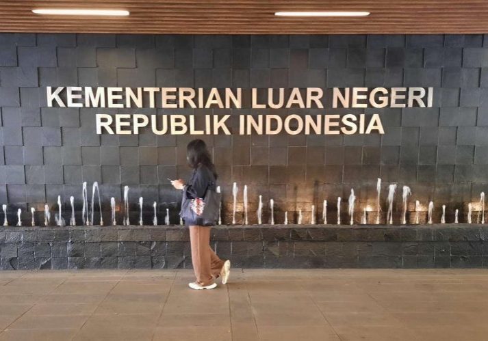 ndonesia mengutuk keras pengesahan awal tiga rancangan undang-undang oleh parlemen Israel yang menetapkan UNRWA sebagai organisasi teroris dan berupaya mengakhiri aktivitas UNRWA di Palestina. 