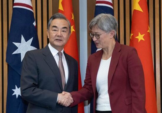 Menlu China Wang Yi dijamu Menlu Australia Penny Wong