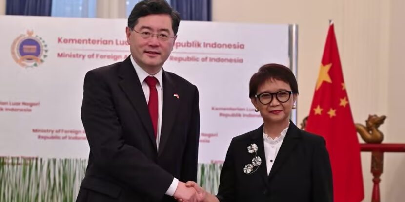 Menlu Retno Marsudi bertemu Menlu China Qin Gang di Jakarta