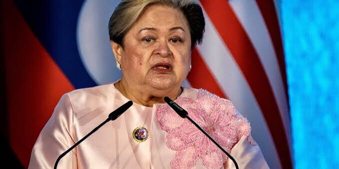 Menteri Luar Negeri Filipina,Maria Theresa Lazaro
