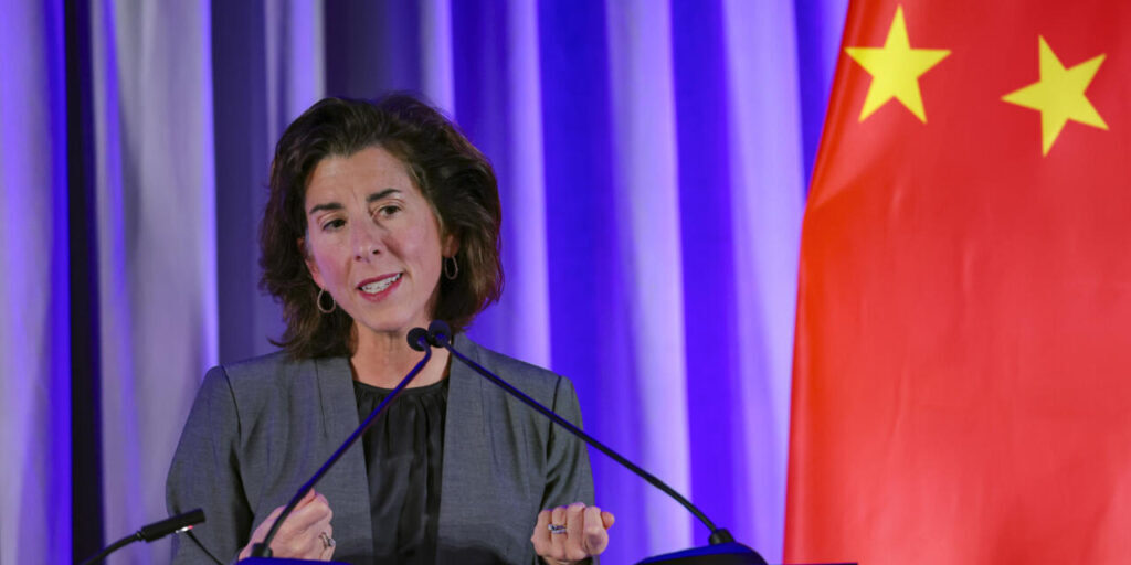 Menteri Perdagangan AS Gina Raimondo