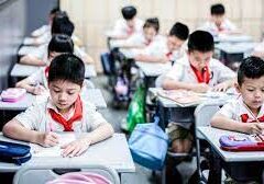 Murid di sekolah China