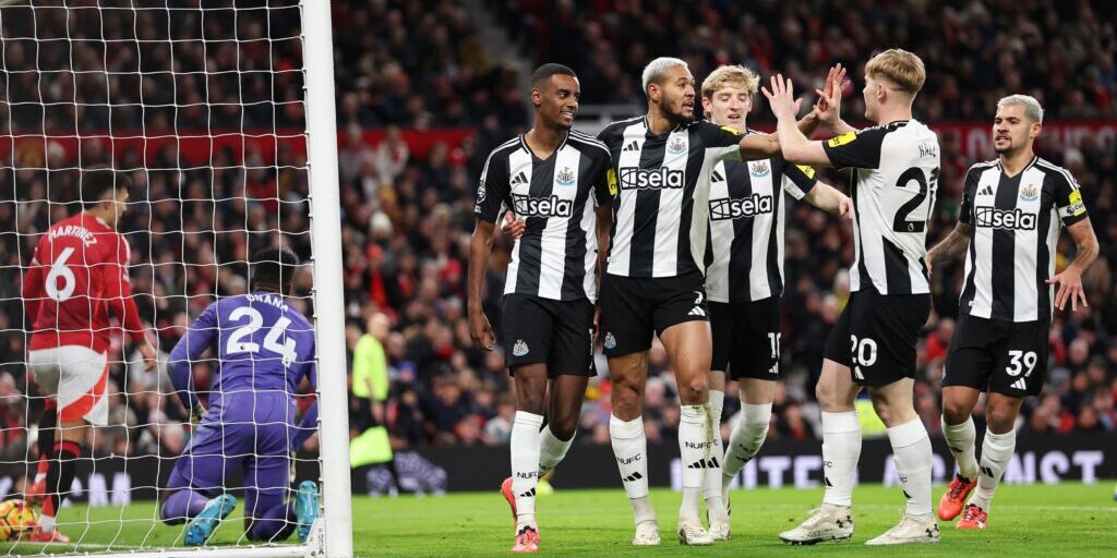 Newcastle akhiri rekor tak terkalahkan Manchester United