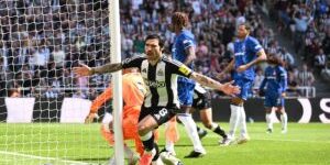 Newcastle kalahkan Chelsea 2-0