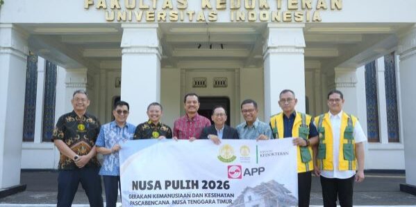 APP Group salurkan bantuan Rp150 juta melalui ILUNI FKUI untuk masyarakat terdampak gempa bumi di Flores. (Foto: dok APP Group)

