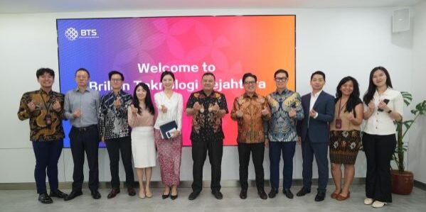 Sinar Mas dan iFLYTEK melalui PT Brilian Teknologi Sejahtera fokus pengembangan solusi berbasis AI untuk berbagai sektor. (Foto: dok Sinar Mas)


