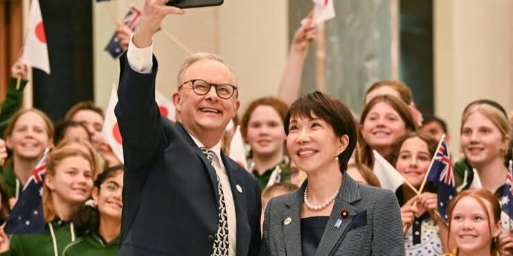 PM Anthony Albanese dengan PM Sanae Takaichi
