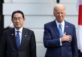 PM Fumio Kishida bersama Presiden Joe Biden