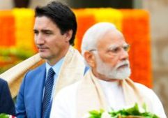 PM JUstin Trudeau dengan PM Narendra Modi
