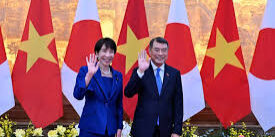 PM Jepang Sanae Takaichi dengan PM Vietnam Le Minh Hung