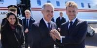 PM Kanada Mark Carney dengan Presiden Prancis Emmanuel Macron 