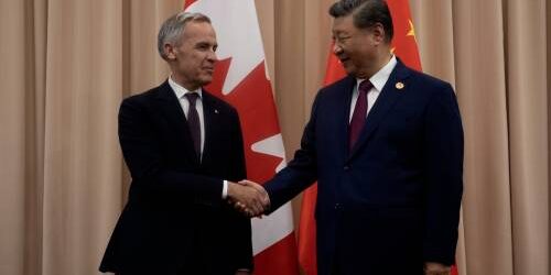 PM Mark Carney dengan Presiden Xi Jinping