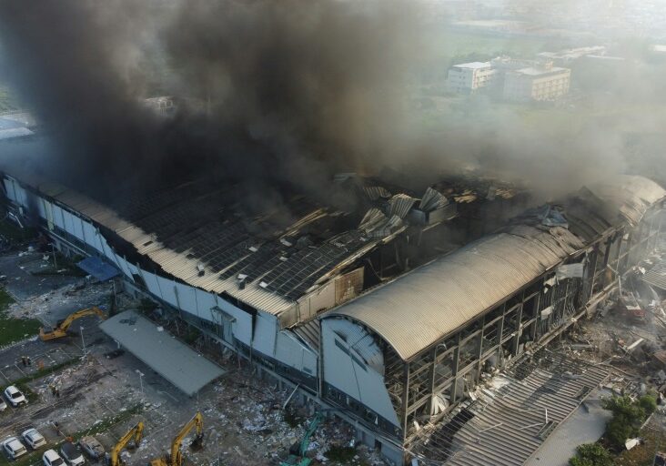 Pabrik bola Golf di Taiwan terbakar