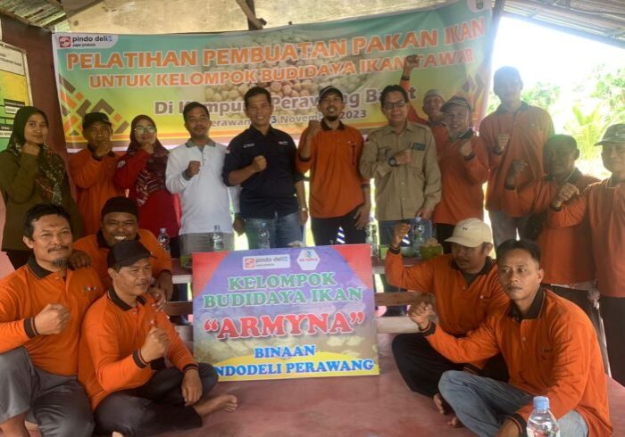 CSR PT Pindo Deli Mill Perawang adakan pelatihan pembuatan pakan ikan bagi kelompok pembudidaya ikan Armina