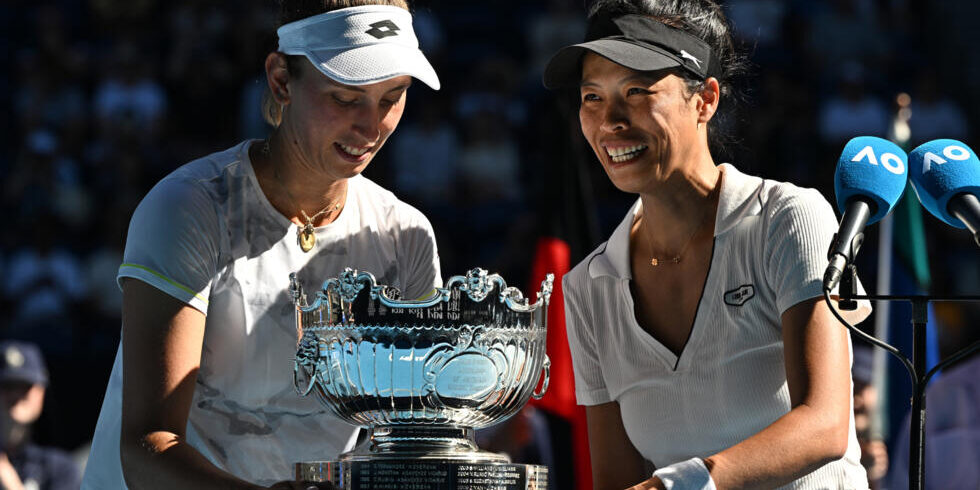 Pasangan Hsieh Su-Wei - Elise Mertens, Juara Ganda Putri AO